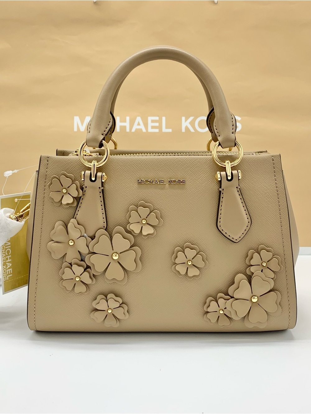 NWT Michael Kors Marilyn  Camel Floral Applique Satchel - Picture 2 of 15